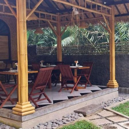 Pondok Sapta Sallaca Selat Bagian luar foto