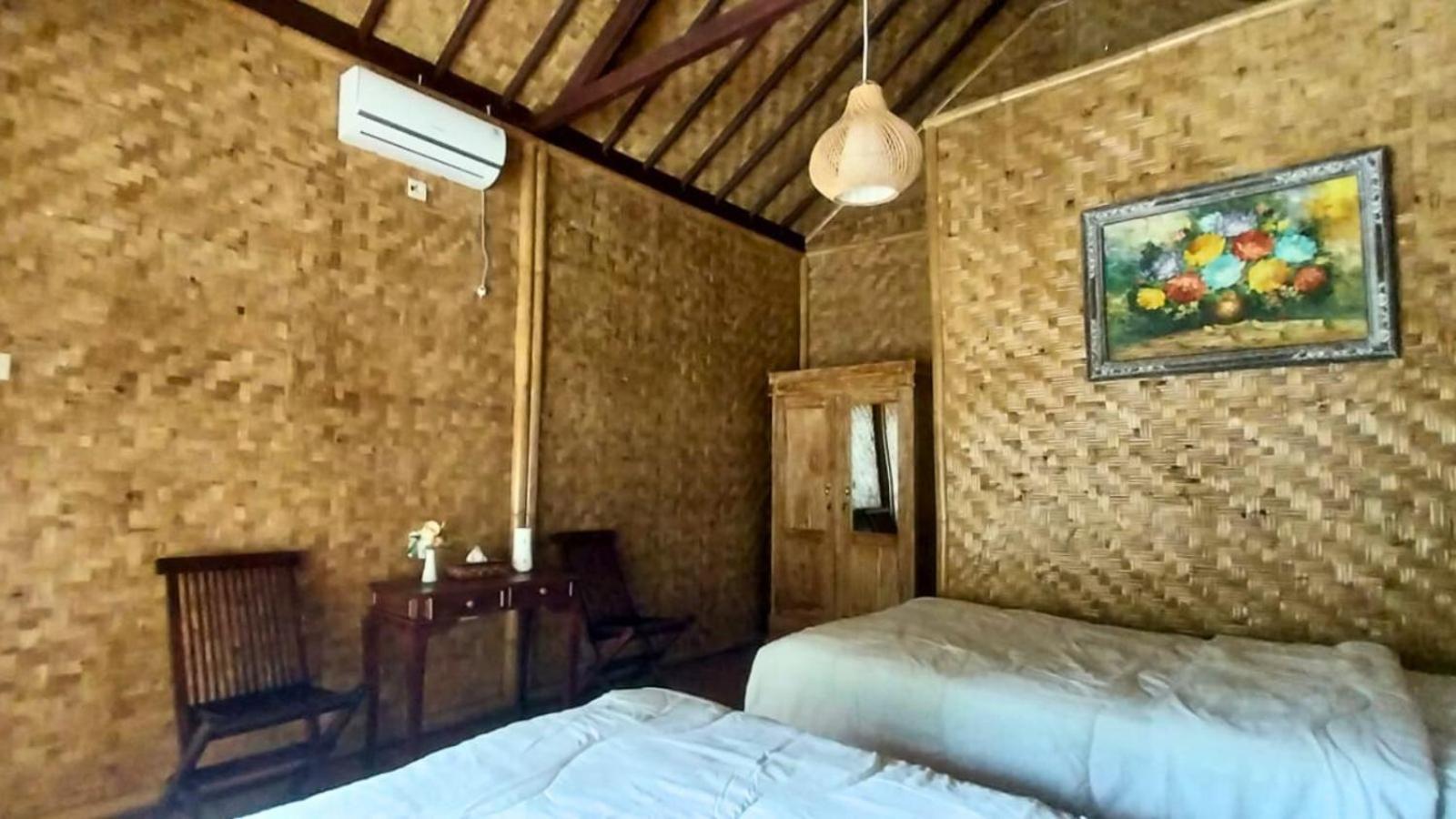 Pondok Sapta Sallaca Selat Bagian luar foto