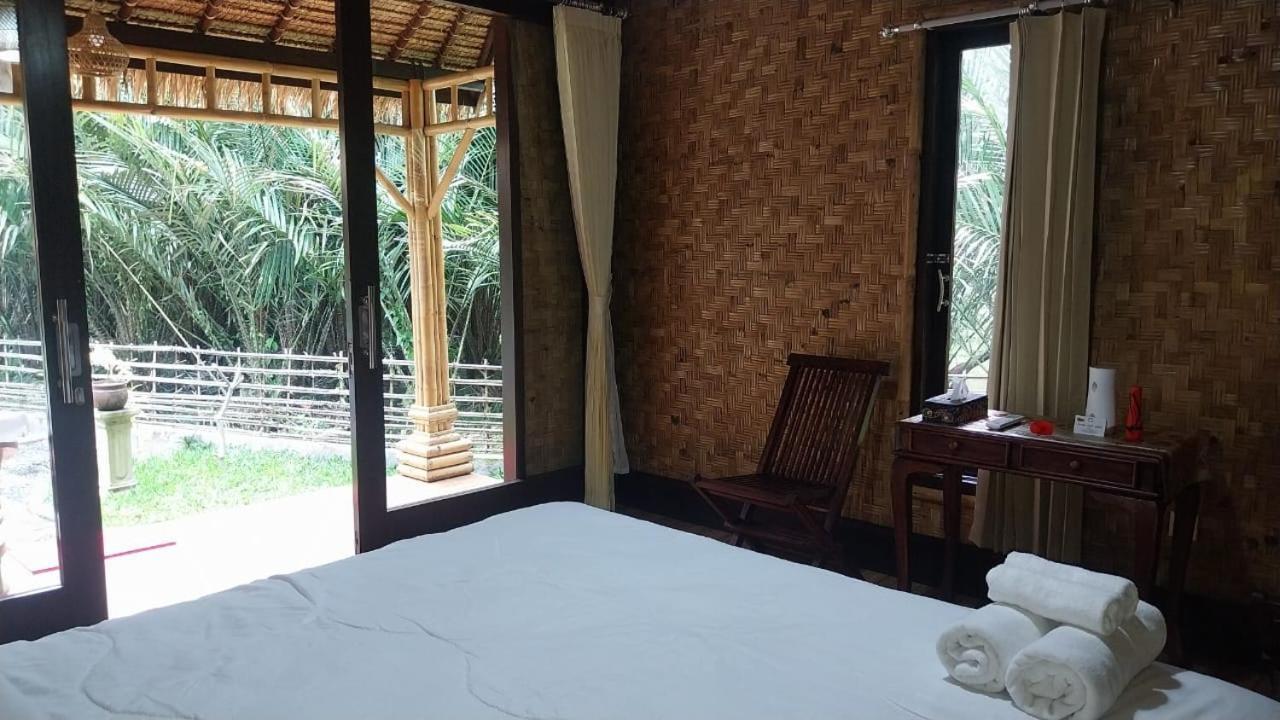 Pondok Sapta Sallaca Selat Bagian luar foto